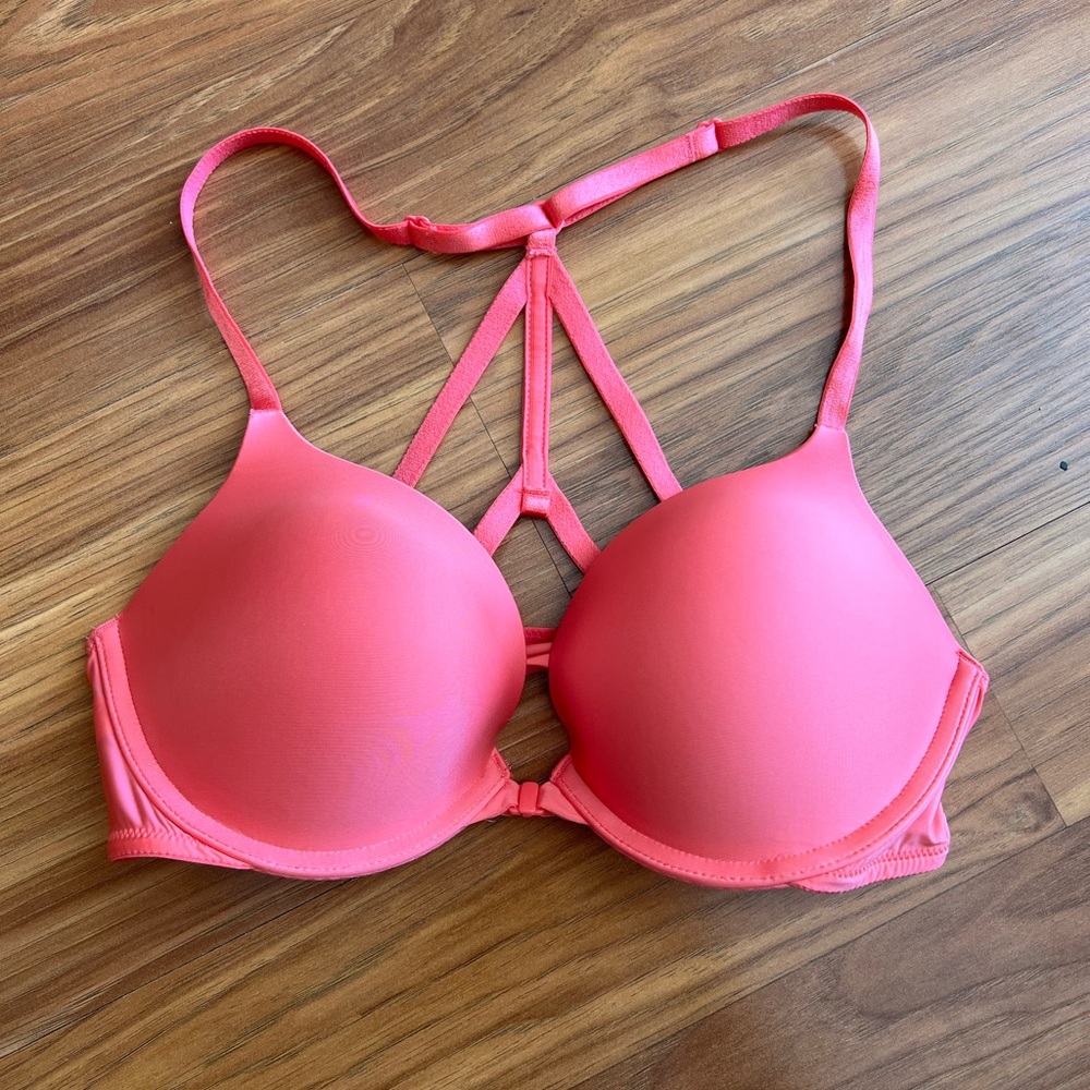 Never Worn VS Bra 34C